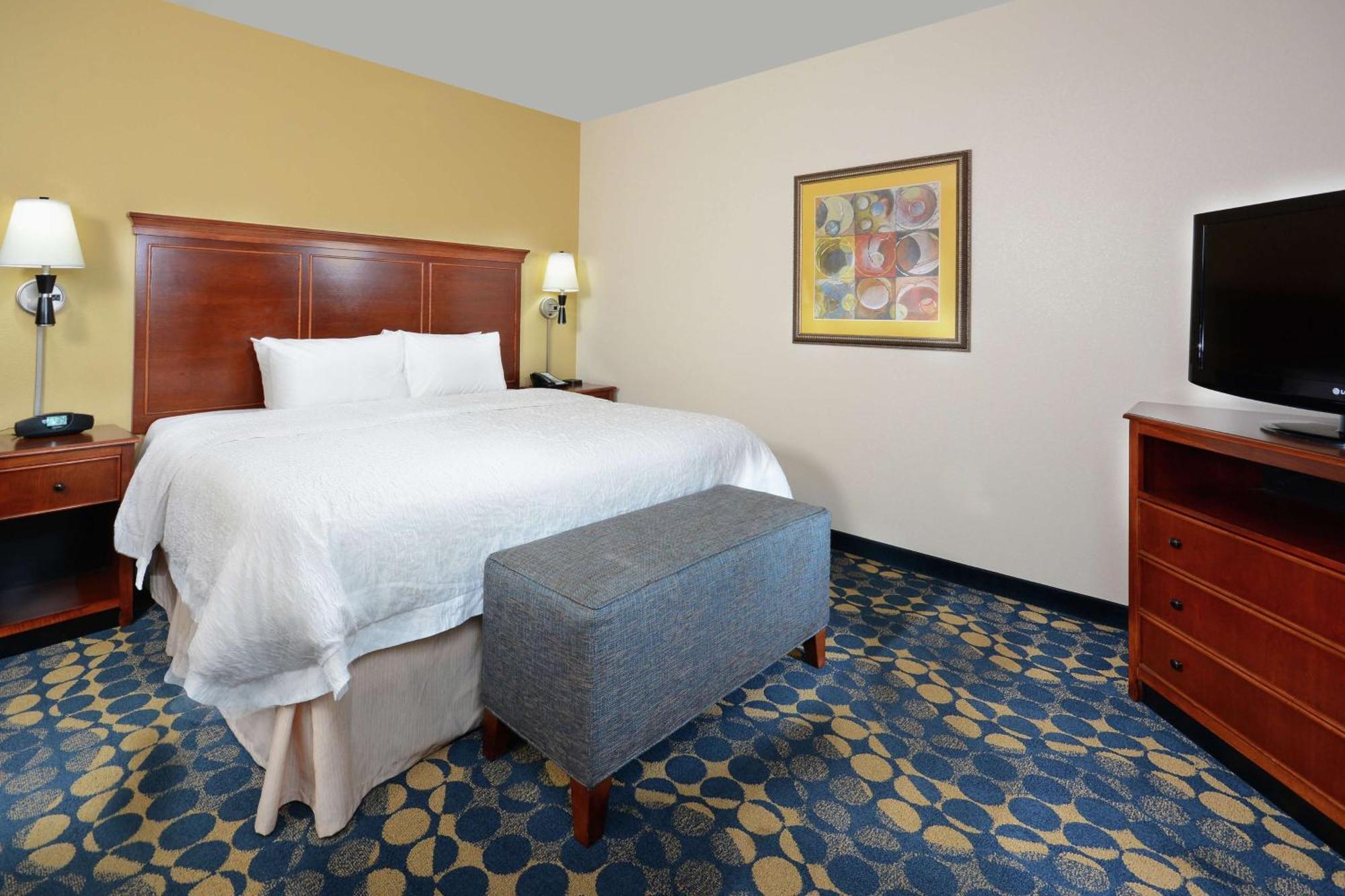 Hampton Inn & Suites Хънтърсвил Екстериор снимка